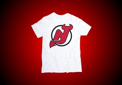 4oNe3 New Jersey Devils Vintage T-Shirt